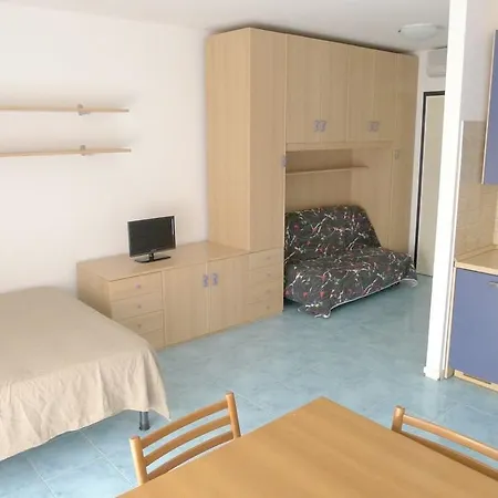 Adriatica Immobiliare - Santa Barbara * Lido di Jesolo